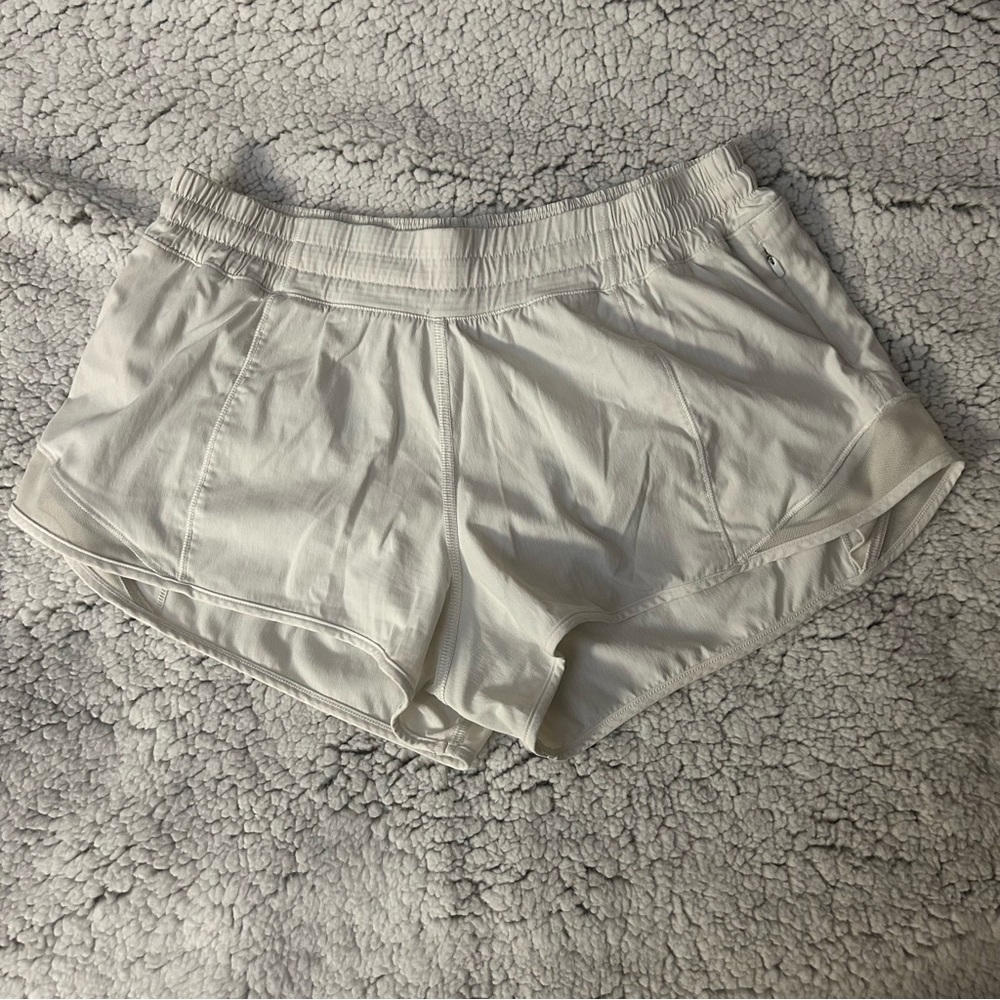 white hotty hots
